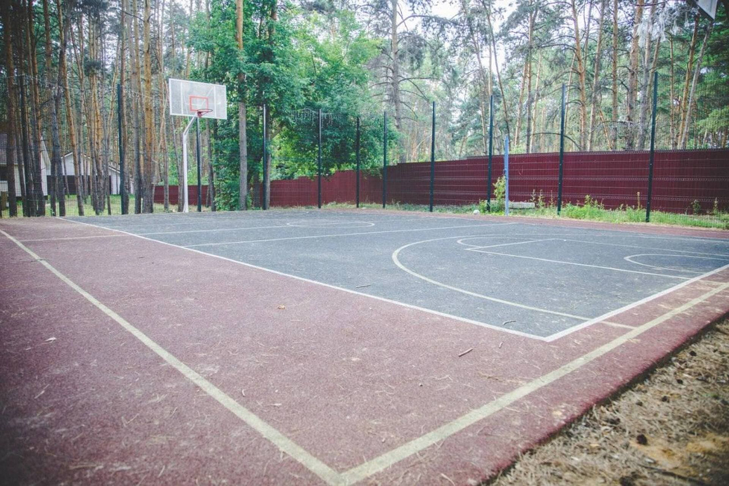 Спортивная площадка